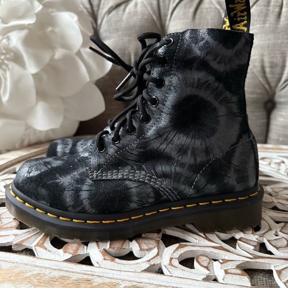 Dr. Martens Tye Dye Ankle Combat Boots Women’s 6